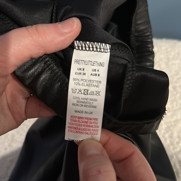 Prettylittlething imitation leather pants women’s 8 - Picture 6 of 6